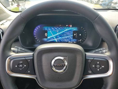 Certified 2023 Volvo XC40 B4 Plus w/ Protection Package FWD image 21