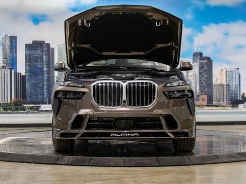 New 2026 BMW ALPINA XB7 image 4