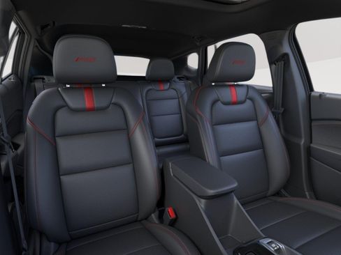 New 2026 Chevrolet Trax RS w/ Sunroof Package FWD image 17