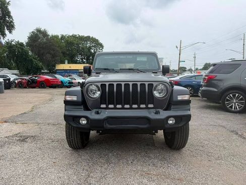 Used 2019 Jeep Wrangler Unlimited Sport S AWD/4WD image 2