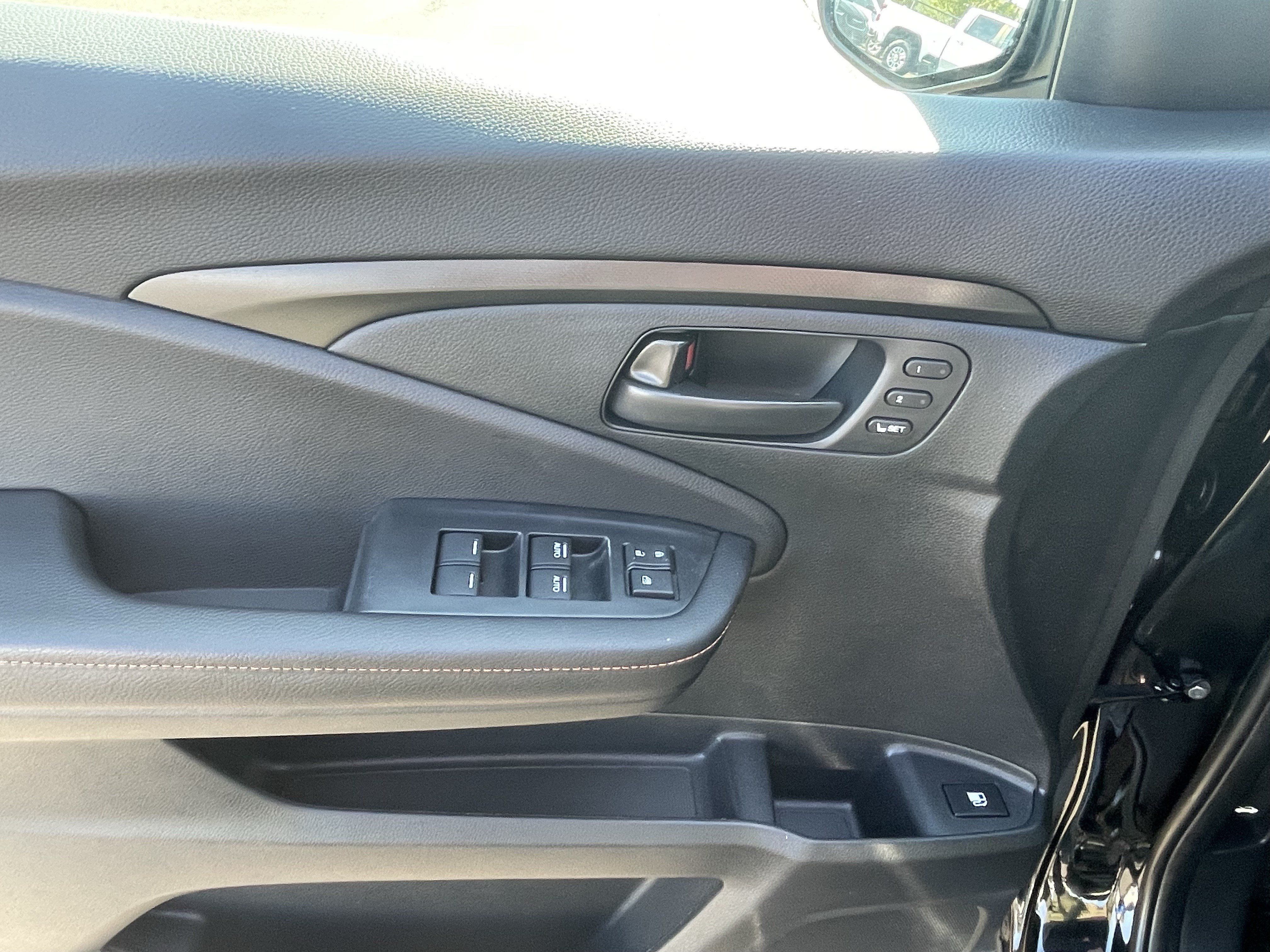 Used 2025 Honda Ridgeline TrailSport image 18