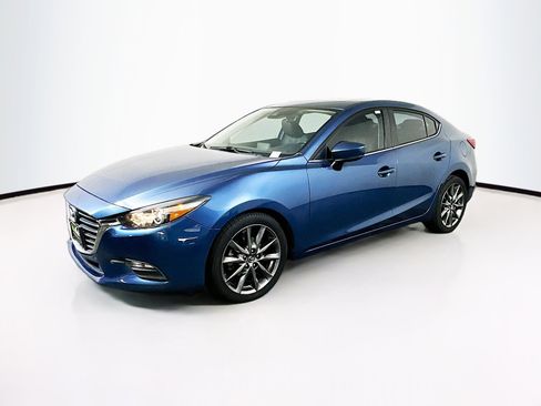 Used 2018 MAZDA MAZDA3 Touring image 3
