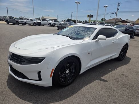 Used 2020 Chevrolet Camaro LT w/ Technology Package RWD image 7