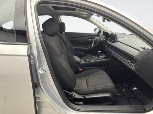 Used 2024 Honda Accord EX image 16