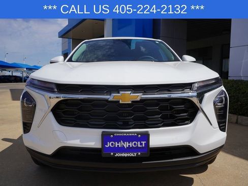 New 2026 Chevrolet Trax LS w/ LS Convenience Package image 3