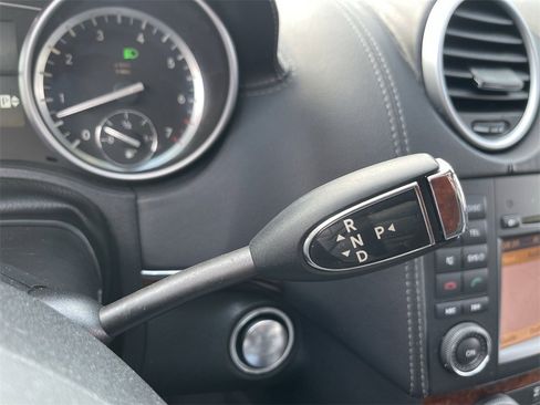 Used 2012 Mercedes-Benz GL 450 4MATIC image 16