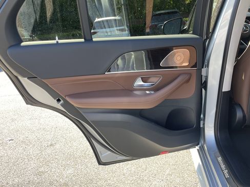 New 2026 Mercedes-Benz GLE 450 4MATIC image 33