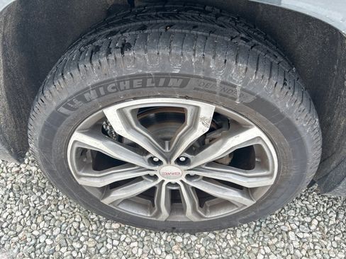 Used 2019 GMC Terrain Denali w/ Driver Alert Package II image 14