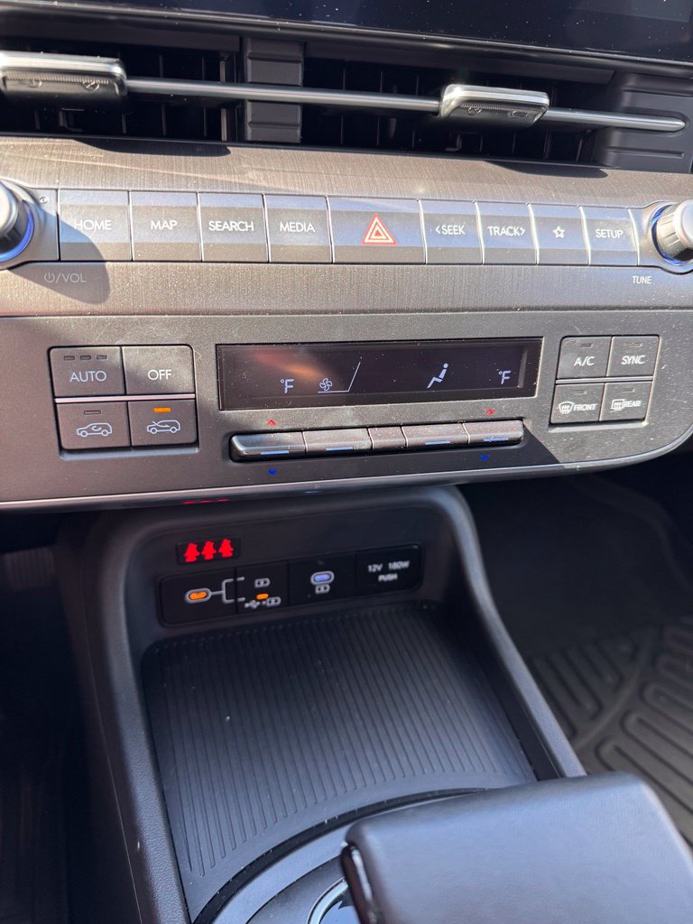 Used 2025 Hyundai Kona SEL AWD/4WD image 19