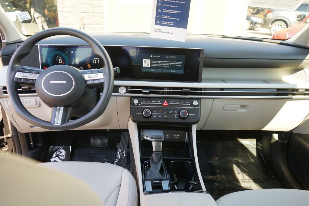 Used 2025 Hyundai Tucson SE FWD image 20