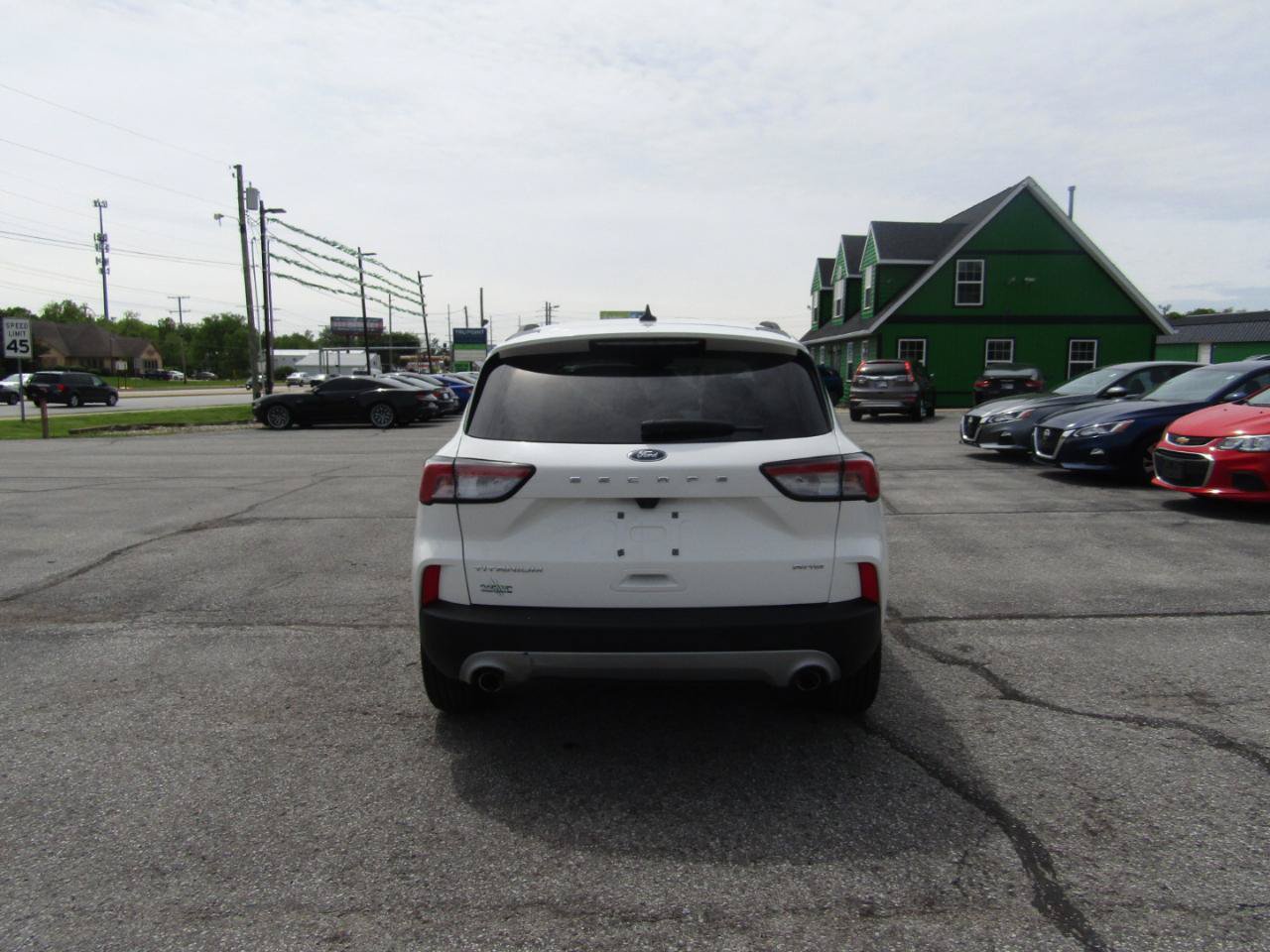 Used 2022 Ford Escape Titanium AWD/4WD image 6