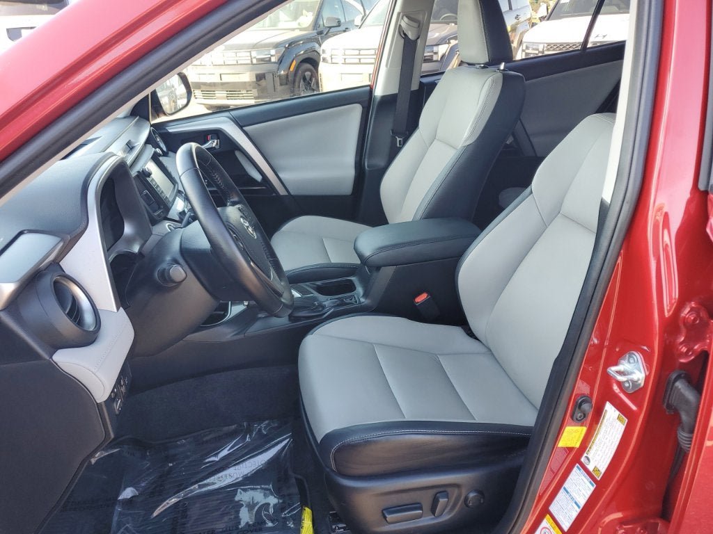 Used 2017 Toyota RAV4 Limited w/ Advanced Technology Package AWD/4WD image 16