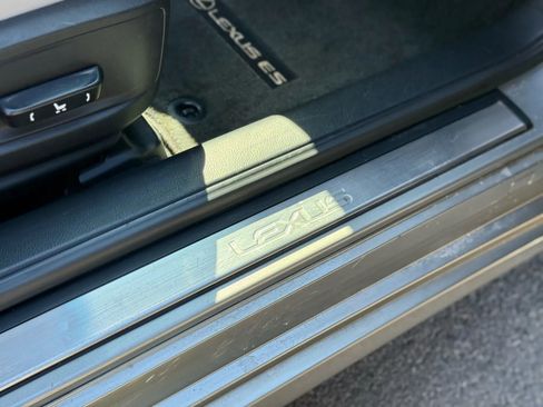 Used 2016 Lexus ES 350 ES 350 Sedan 4D image 48