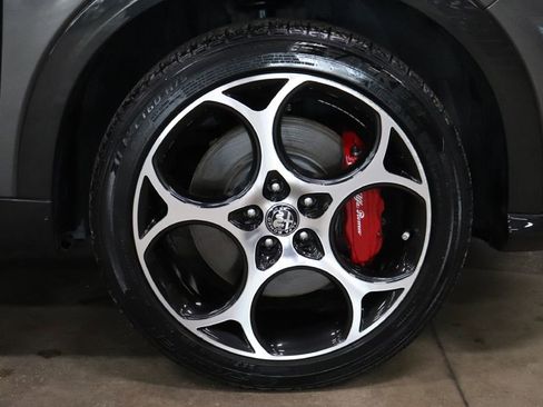 Used 2024 Alfa Romeo Tonale Veloce w/ Active Assist Package image 42