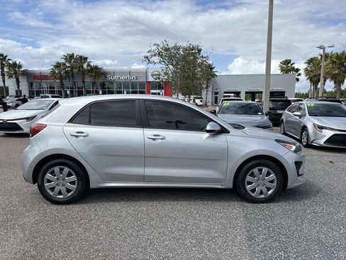 Used 2022 Kia Rio S image 2