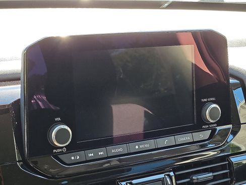 New 2025 Nissan Pathfinder SV w/ Black Appearance Package image 13