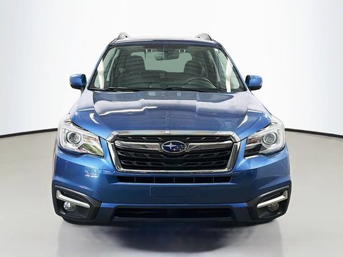Used 2018 Subaru Forester 2.5i Touring w/ Popular Package #2 AWD/4WD image 2
