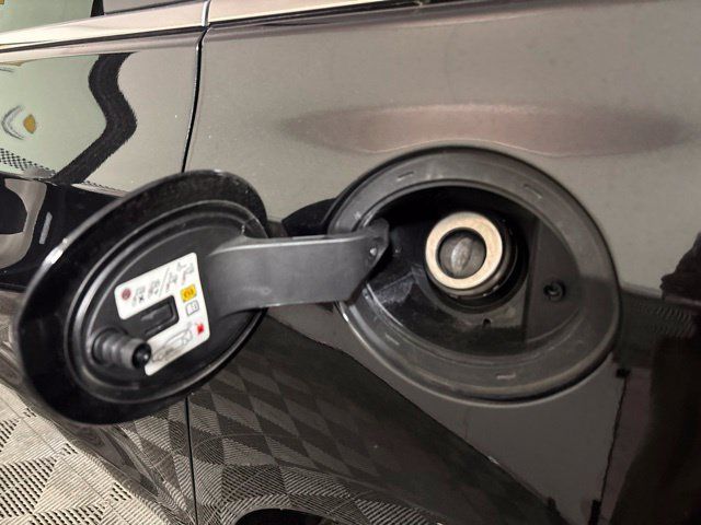 Used 2024 Chrysler Pacifica Limited FWD image 46