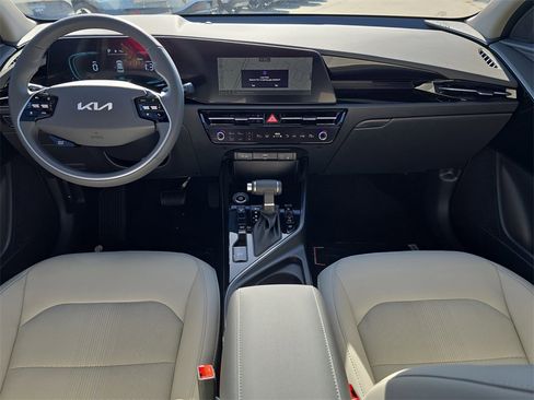 New 2026 Kia Niro EX image 13