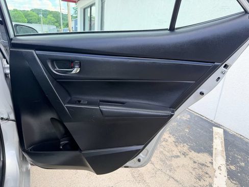 Used 2017 Toyota Corolla SE FWD image 24