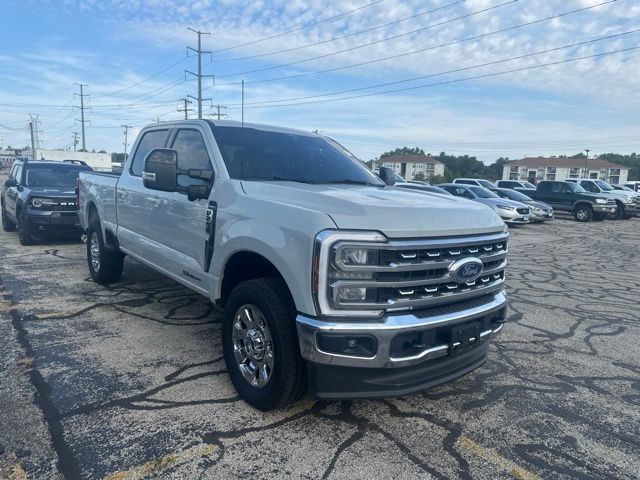 Used 2026 Ford F250 Lariat w/ FX4 Off-Road Package AWD/4WD image 5