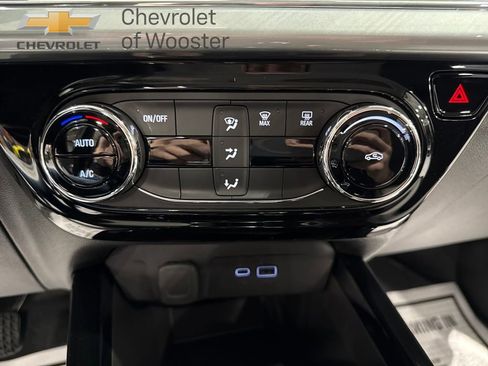 New 2026 Chevrolet Trax LT w/ LPO, Blackout Package image 14