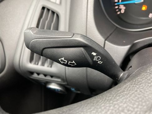 Used 2017 Ford Focus SE image 26