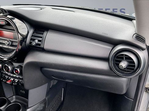 Used 2015 MINI Cooper 2-Door Hardtop FWD image 25
