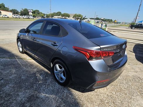 Used 2019 Hyundai Accent SE image 5