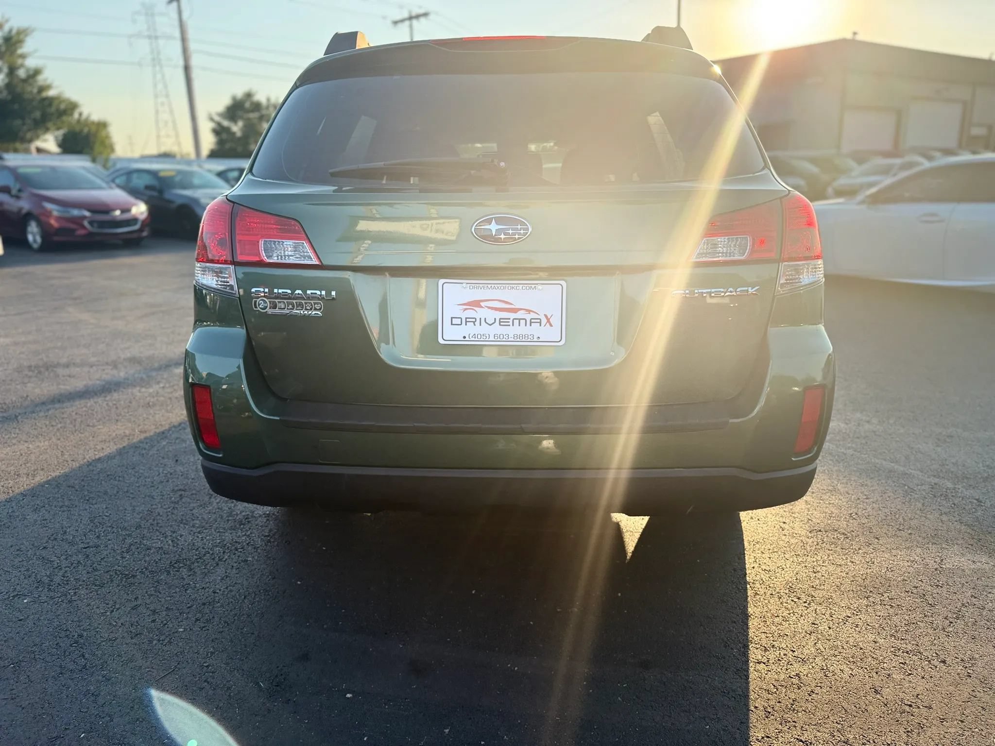 Used 2014 Subaru Outback 2.5i w/ Alloy Wheel Package AWD/4WD image 4