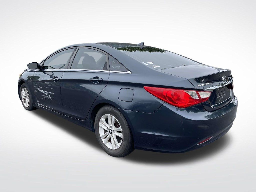 Used 2011 Hyundai Sonata GLS w/ Popular Equipment Pkg 2 FWD image 4
