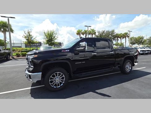 New 2026 Chevrolet Silverado 2500 LTZ w/ LTZ Premium Package AWD/4WD image 23