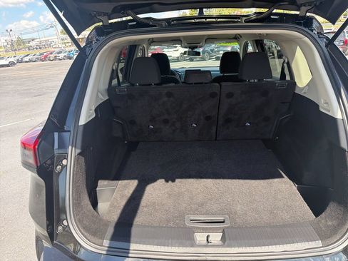 Used 2024 Nissan Rogue S AWD/4WD image 9