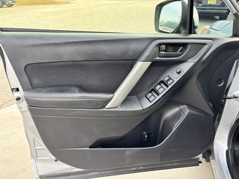 Used 2016 Subaru Forester 2.5i Premium image 20