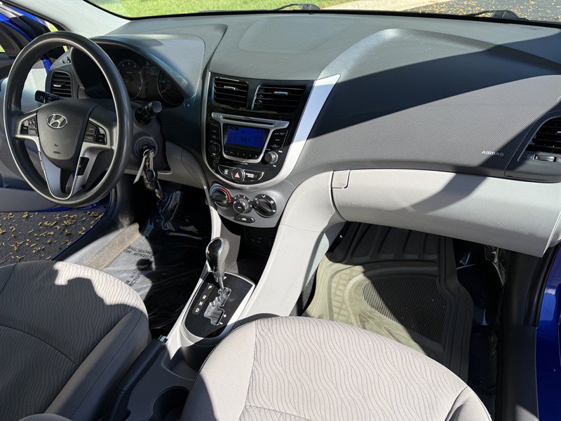 Used 2014 Hyundai Accent GLS w/ Option Group 2 FWD image 16