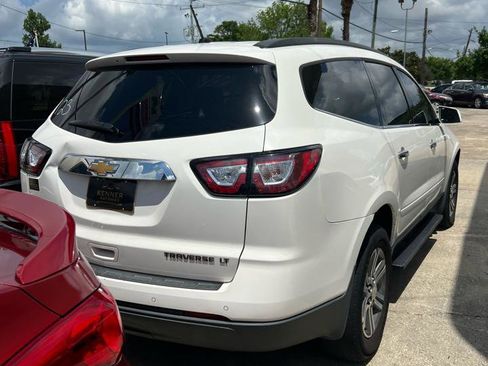 Used 2015 Chevrolet Traverse LT FWD image 4