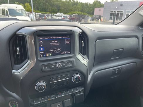 Used 2025 Chevrolet Silverado 1500 Custom Trail Boss AWD/4WD image 12