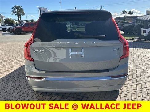 Used 2024 Volvo XC90 B6 Plus image 7