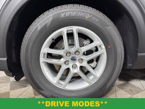 New 2026 Ford Explorer Active RWD image 12
