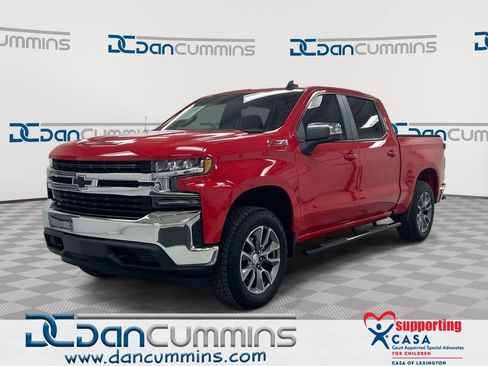 Used 2022 Chevrolet Silverado 1500 LT w/ Z71 Off-Road Package AWD/4WD image 1