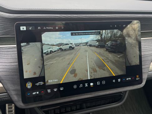 Used 2024 Rivian R1S Launch Edition image 71