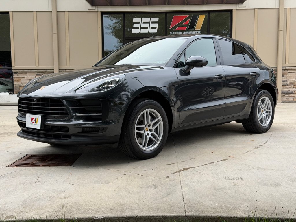 Used 2021 Porsche Macan AWD/4WD image 1