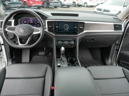 Certified 2023 Volkswagen Atlas SE w/ Panoramic Sunroof Package image 23