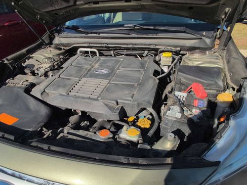 Used 2017 Subaru Outback 3.6R Limited image 15