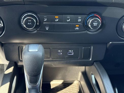Used 2022 Nissan Frontier SV image 24