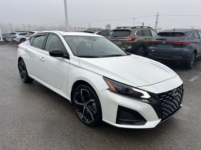 Used 2023 Nissan Altima 2.5 SR w/ SR Premium Package