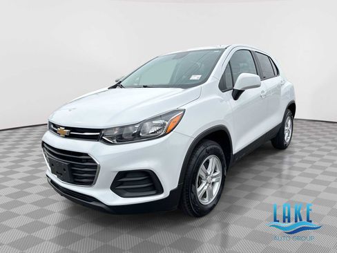 Certified 2020 Chevrolet Trax LS w/ Tint and Cruise Package image 1