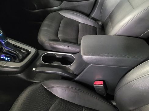 Used 2017 Hyundai Elantra Limited FWD image 26
