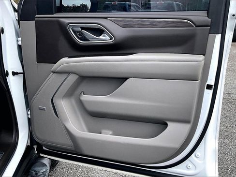 Certified 2021 Chevrolet Tahoe Z71 w/ Luxury Package image 24