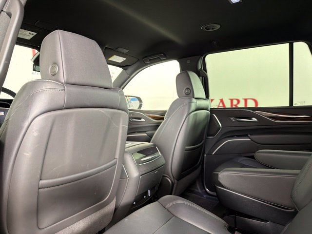 Used 2024 Cadillac Escalade Luxury RWD image 27